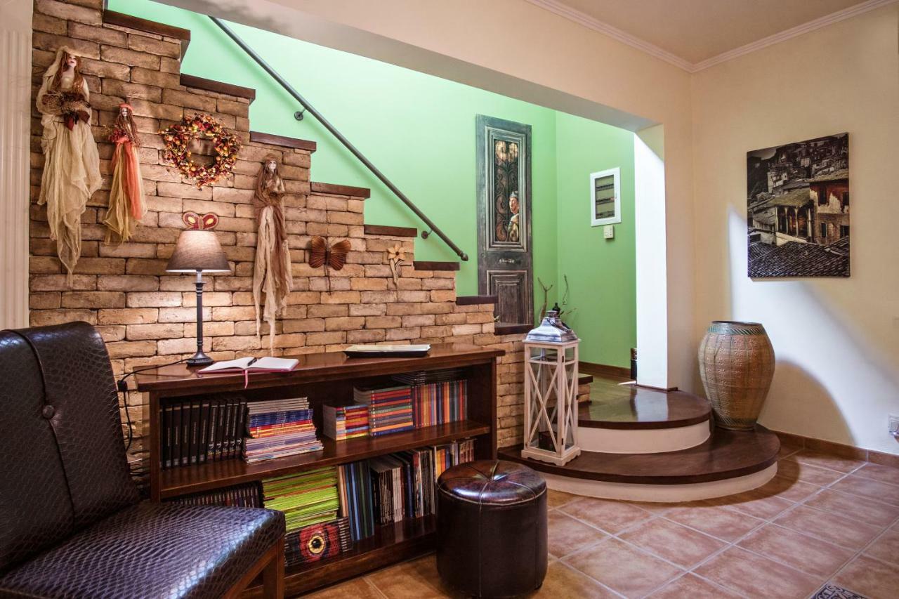 Birdsing Cottage Дасия Екстериор снимка